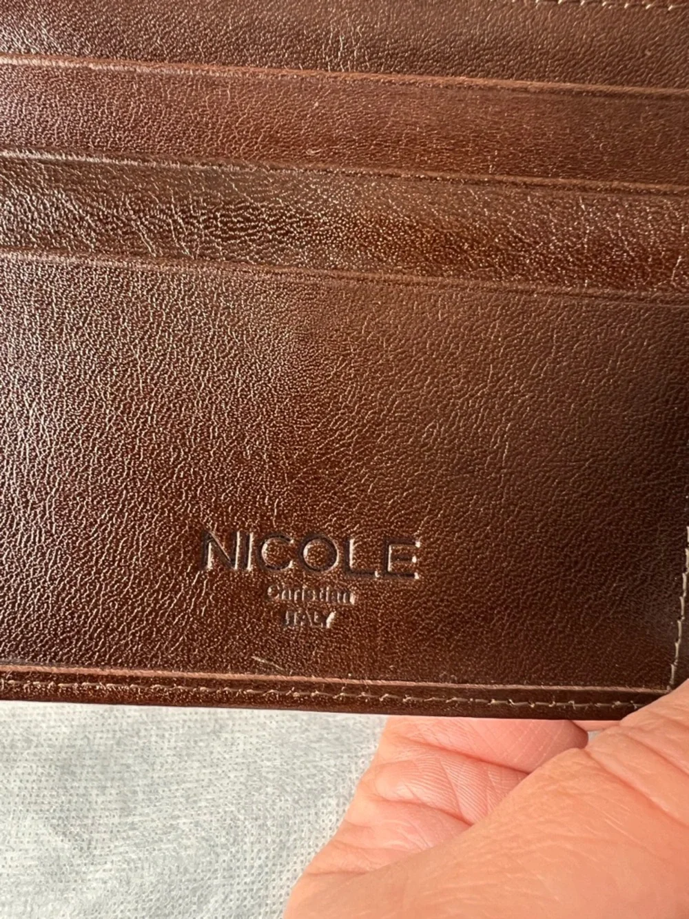 Nicole Christian Italy Leather Bifold Wallet ID slot, card slots, bill slips